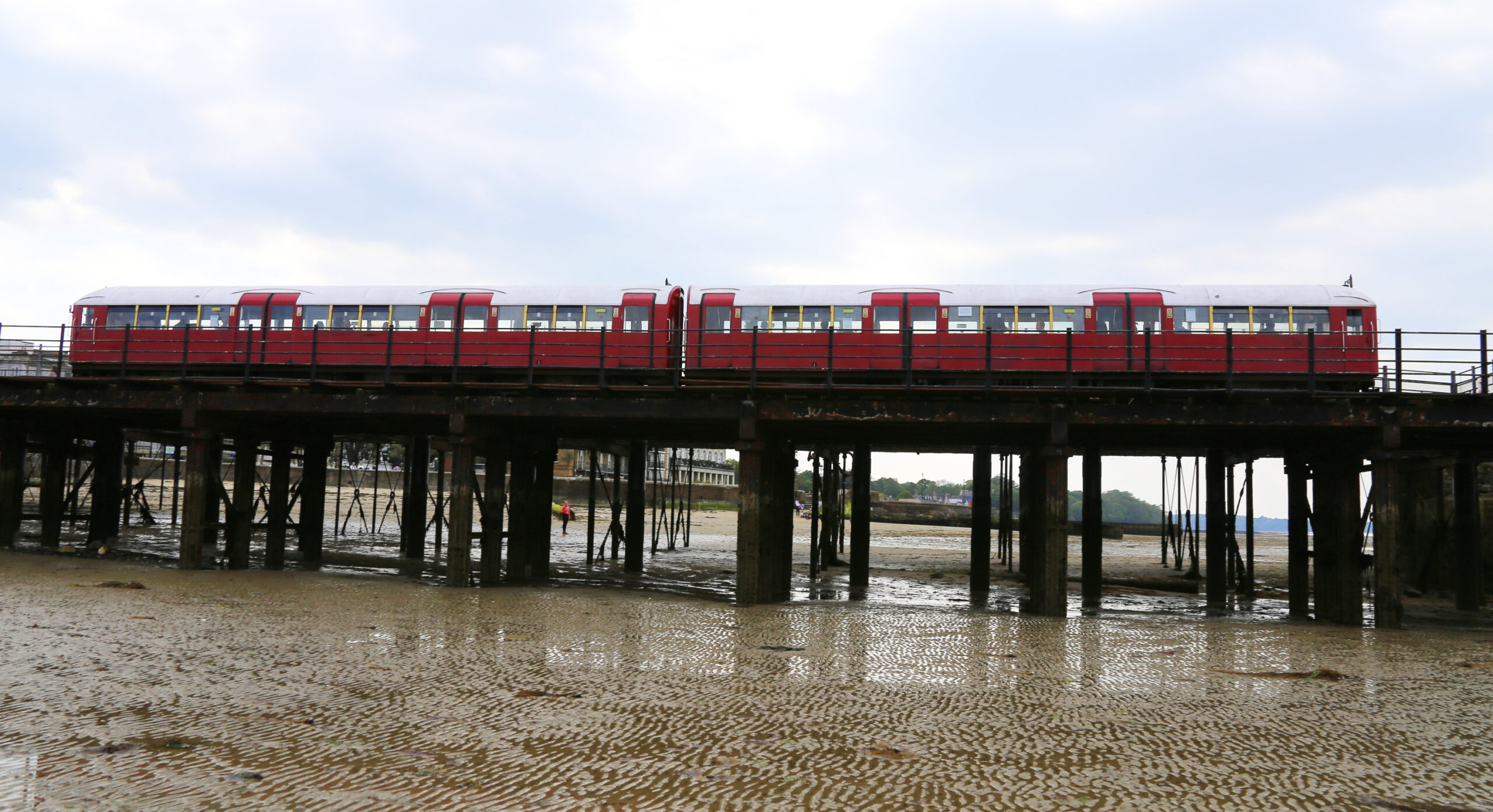 Train on the Isle of Wight